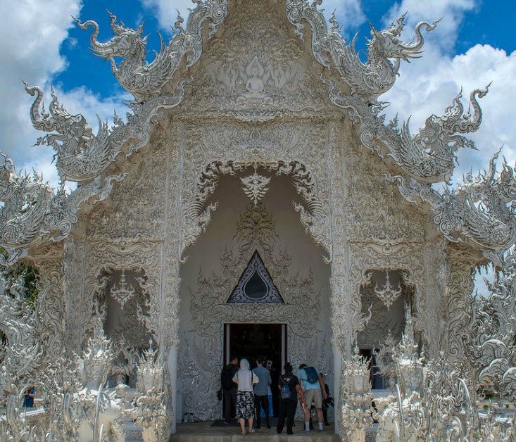 Wat Rong Khun (White Temple), Chiang Rai, Thailand